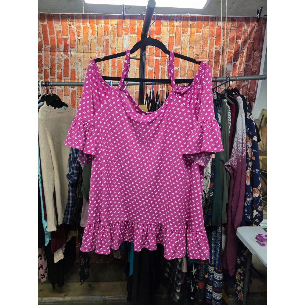 Michael Kors 1x Cold Shoulder Top
